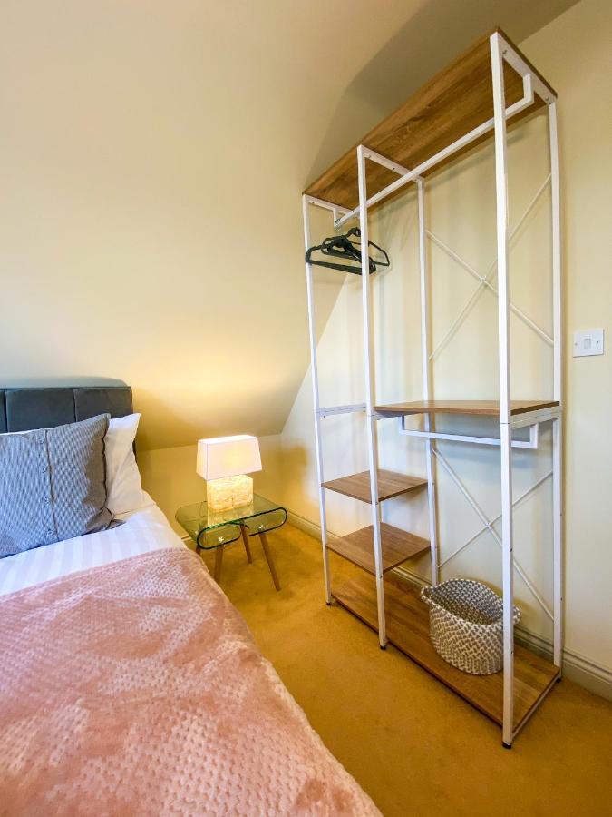 Kings Quarters Boutique Rooms Hartford  Exteriér fotografie